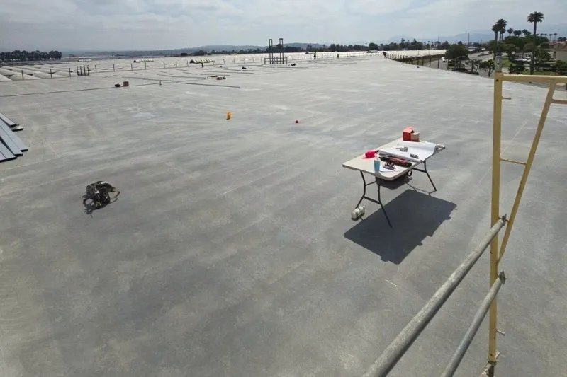 New Commercial Roof A New Commercial Roof A
